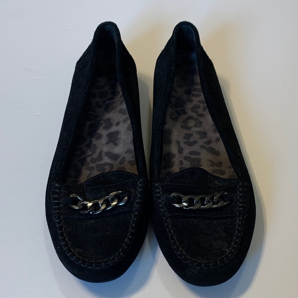 Vionic Women’s 8.5 Black Suede Chain Loafers - Picture 2 of 8